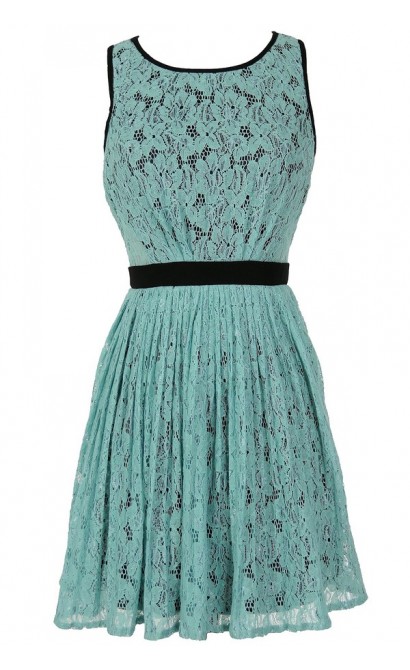 Classy Contrast A-Line Pleated Lace Dress in Mint